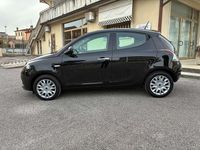 Usata Lancia Ypsilon Gold 69 CV (50 kW) 2023 Nero Utilitaria