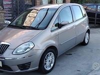 Usata Lancia Musa 95 CV (69 kW) 2007 Beige Monovolume