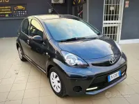 Usata Toyota Aygo Connect Style 68 CV (50 kW) 2013 Grigio Utilitaria