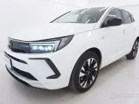 Usata Opel Grandland X Business Elegance 131 CV (96 kW) 2023 Bianco SUV