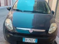 Usata Fiat Grande Punto 69 CV (50 kW) 2012 Bluazzurro Utilitaria