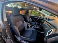Usata Nissan Qashqai 131 CV (96 kW) 2019 Grigio SUV