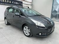Usata Peugeot 5008 Allure 114 CV (83 kW) 2013 Grigio Monovolume