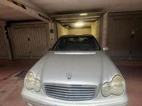 Usata Mercedes C220 125 CV (91 kW) 2005 Grigio Berlina