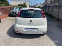 Usata Fiat Punto Street 69 CV (50 kW) 2016 Bianco Berlina