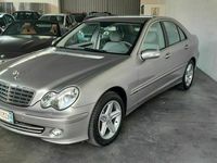 Usata Mercedes C320 Elegance 218 CV (160 kW) 2005 Grigio