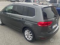 Usata VW Touran Executive 150 CV (110 kW) 2016 Grigio Monovolume