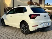 Usata VW Polo Style 95 CV (69 kW) 2023 Bianco pastello Utilitaria
