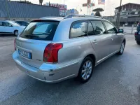 Usata Toyota Avensis 116 CV (85 kW) 2004 Argento Station wagon