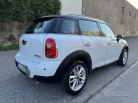 Usata Mini Cooper D Countryman 111 CV (81 kW) 2011 Bianco SUV