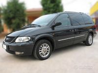Usata Chrysler Voyager 143 CV (105 kW) 2004 Monovolume