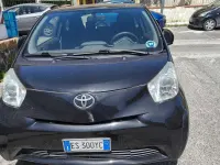 Usata Toyota iQ 68 CV (50 kW) 2009 Nero Utilitaria