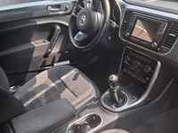 Usata VW Beetle Cabriolet 110 CV (80 kW) 2018 Grigio Cabrio