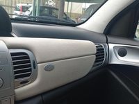 Usata Lancia Ypsilon 90 CV (66 kW) 2009 Viola Utilitaria