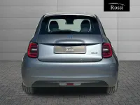 Usata Fiat 500e La Prima 86 kW (118 CV) 2021 Ocea green Berlina