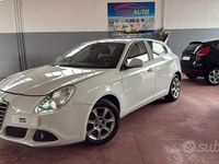 Usata Alfa Romeo Giulietta Exclusive 105 CV (77 kW) 2014 Bianco Utilitaria