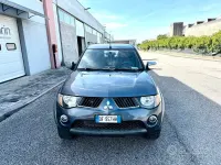 Usata Mitsubishi L200 136 CV (100 kW) 2007 Grigio Pick-up