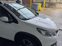 Usata Peugeot 2008 Active 99 CV (72 kW) 2016 Bianco SUV