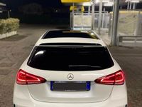 Usata Mercedes A180 AMG line 136 CV (100 kW) 2019 Bianco Berlina