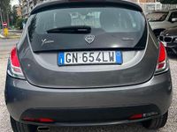 Usata Lancia Ypsilon Gold 69 CV (50 kW) 2023 Grigio Utilitaria