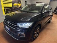 Usado VW T-Cross R-line 116 CV (85 kW) 2022 Negro SUV