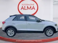 Usata VW T-Roc Life 110 CV (80 kW) 2024 Beige SUV