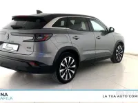 Usata Renault Austral Techno 131 CV (96 kW) 2023 Grigio scisto tetto nero SUV