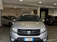 Usata Dacia Sandero Stepway 90 CV (66 kW) 2014 Argento Berlina