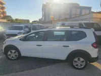 Usata Dacia Jogger Essentiel 101 CV (74 kW) 2023 Bianco Monovolume