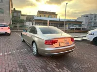 Usata Audi A8 233 CV (171 kW) 2011 Giallo Berlina