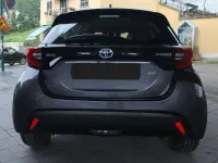 Usata Toyota Yaris Hybrid Trend 92 CV (67 kW) 2023 Grigio Berlina