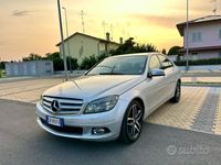 Usata Mercedes C320 224 CV (164 kW) 2008 Grigio Berlina