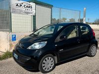 Usata Peugeot 107 68 CV (50 kW) 2007 Nero Utilitaria