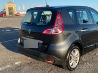 Usata Renault Scénic III Dynamique 110 CV (80 kW) 2011 Marrone Monovolume