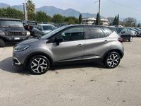 Usata Renault Captur Intens 90 CV (66 kW) 2017 Gray SUV