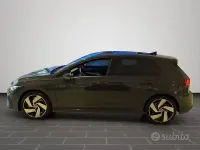 Usata VW Golf VIII Style 265 CV (194 kW) 2025 Grigio Berlina