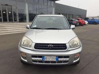 Usata Toyota RAV4 150 CV (110 kW) 2002 Argento SUV