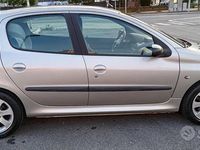 usata Peugeot 206 1.6 HDI FAP 5P. XT anno 2004