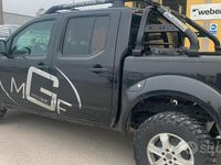 Second-hand Nissan Navara 190 CP (139 kW) 2011 Negru Pickup