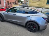 Usata Tesla Model Y Performance 155 kW (211 CV) 2023 Grigio SUV