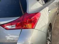 Usata Toyota Auris Active 90 CV (66 kW) 2015 Grigio Berlina