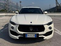 Usata Maserati Levante 275 CV (202 kW) 2018 Bianco SUV