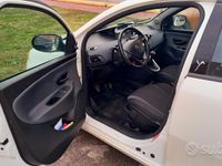 Usata Lancia Ypsilon 2015 Bianco Utilitaria