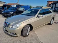 Usata Mercedes E350 Elegance 272 CV (200 kW) 2011 Oro Berlina