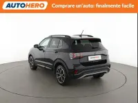 Usata VW T-Cross R-line 116 CV (85 kW) 2025 Nero SUV