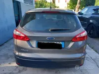 Usata Ford Focus Individual 115 CV (84 kW) 2013 Grigio Station wagon