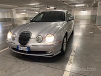 Usata Jaguar S-Type S 2024 Grigio Berlina