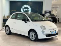 Usata Fiat 500 Lounge 69 CV (50 kW) 2010 White snow Utilitaria