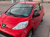 Usata Peugeot 107 68 CV (50 kW) 2010 Rosso Utilitaria