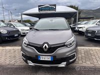 Usata Renault Captur 110 CV (80 kW) 2018 Grigio SUV